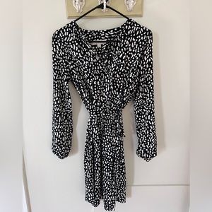 LOFT Black & White Long Sleeve Dress